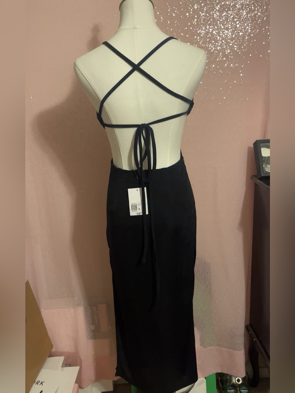 Forever 21 Black Maxi Slip Dress with Spaghetti Straps - Picture 2 of 3